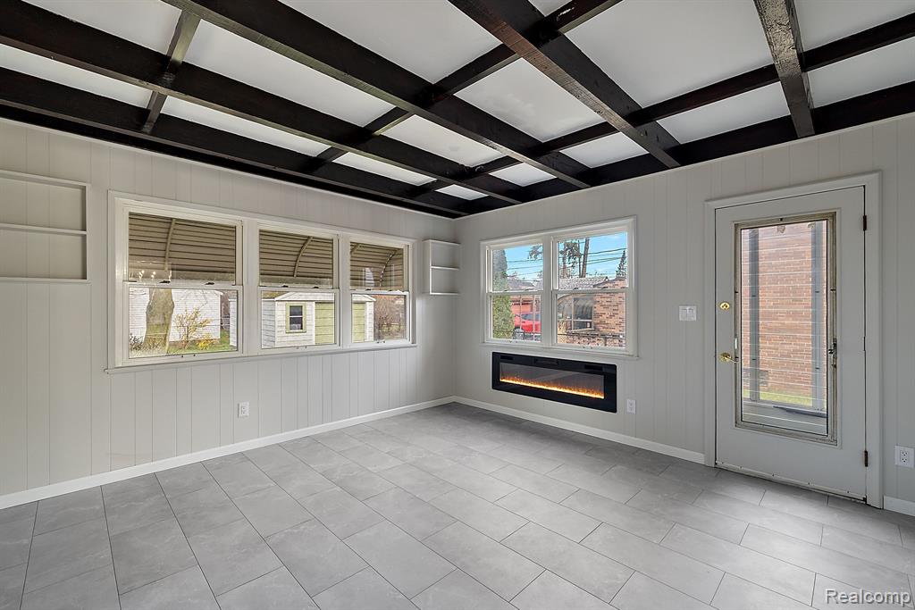 925 N MELBORN Street, Dearborn, MI 48128 — Photo 10