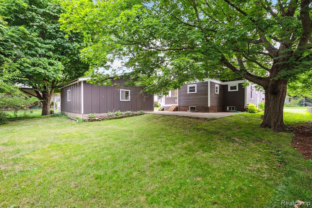 220 S CLINTON Street, Stockbridge, MI 49285 — Photo 50