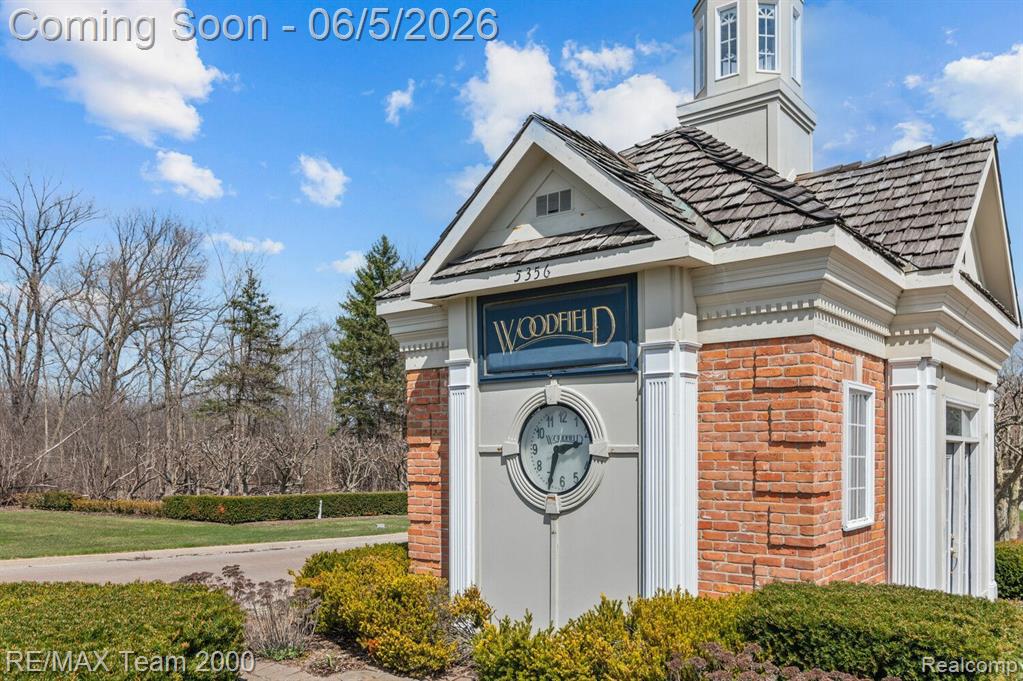 5681 WOODFIELD Parkway, Grand Blanc, MI 48439 — Photo 48