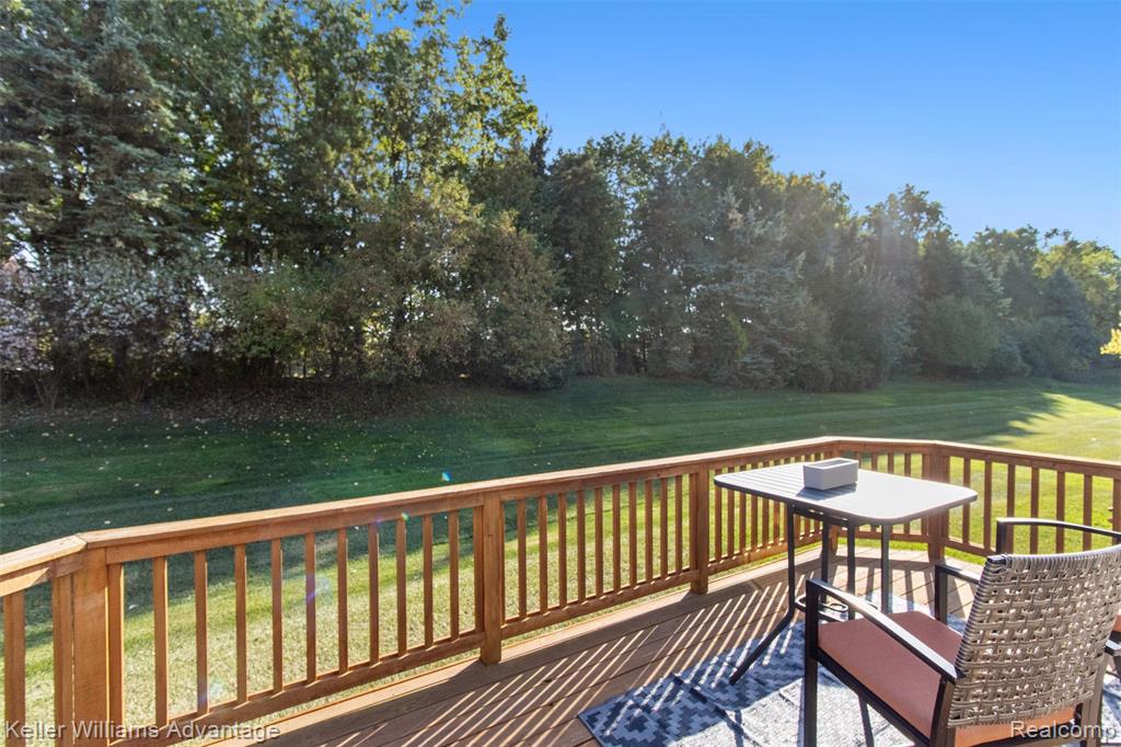 651 Woodhaven Drive, 57, Commerce Twp, MI 48390 — Photo 22