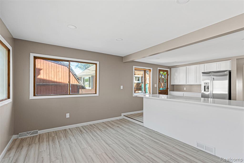 391 SHADY OAKS Street, Lake Orion, MI 48362 — Photo 21