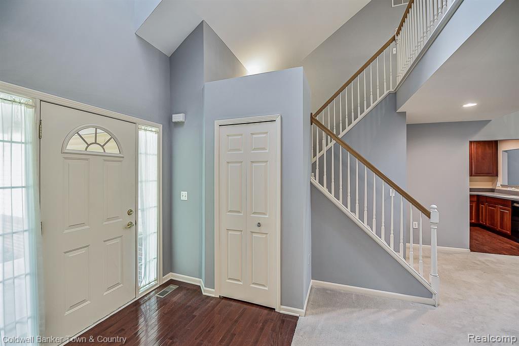 6711 CORTLAND Avenue, Brighton, MI 48114 — Photo 13