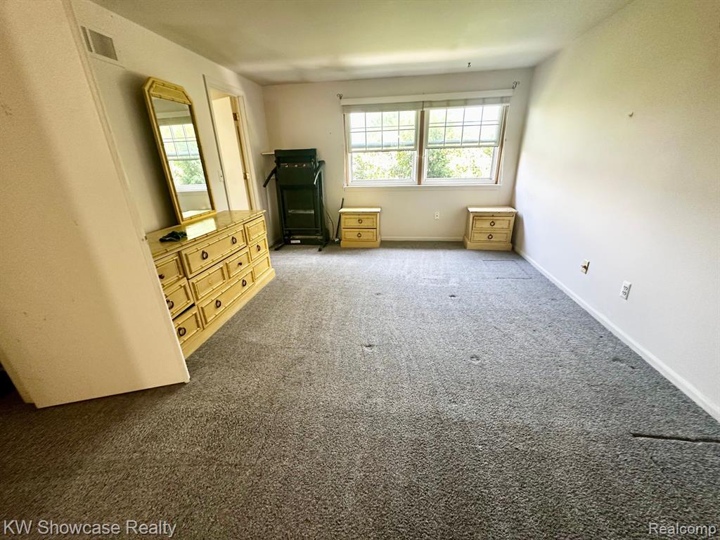 21220 W Glen Haven Circle, Novi, MI 48167 — Photo 13