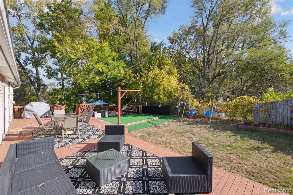 655 FERNDALE Avenue, Lake Orion, MI 48362 — Photo 28