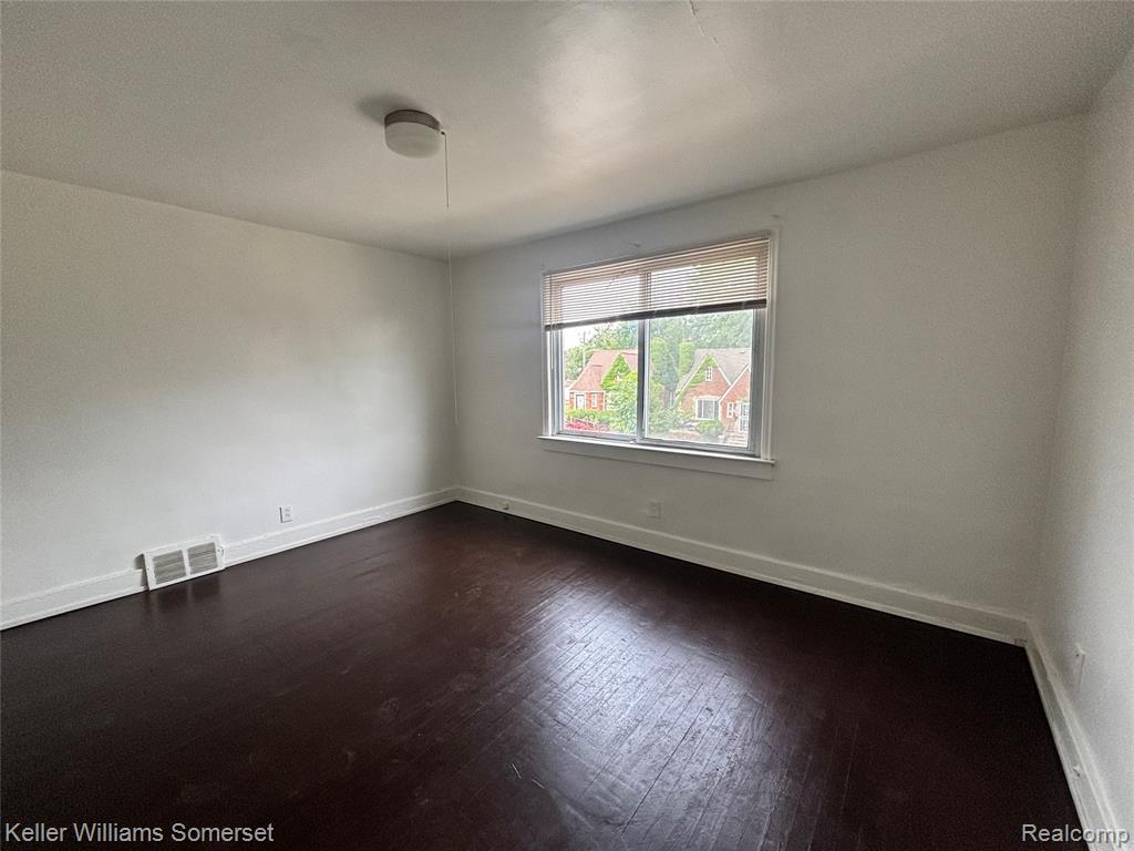 15785 Pinehurst Street - Photo 2