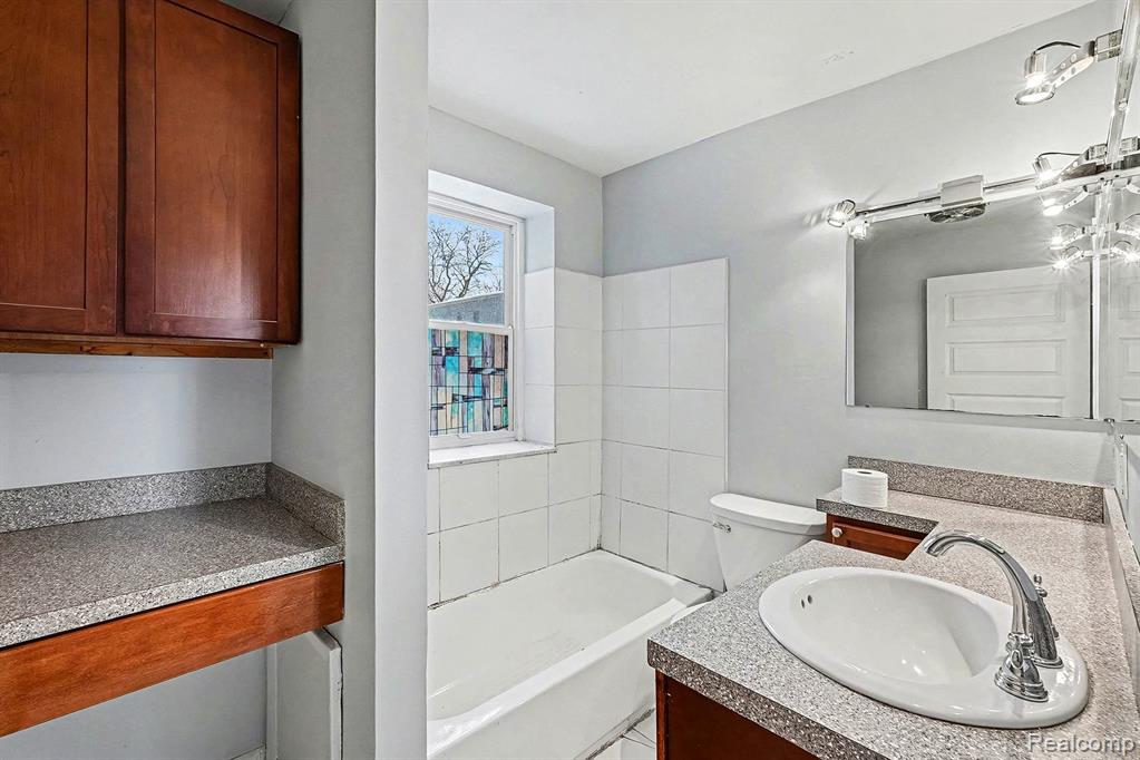 120 Seward Street, 108, Detroit, MI 48202 — Photo 13