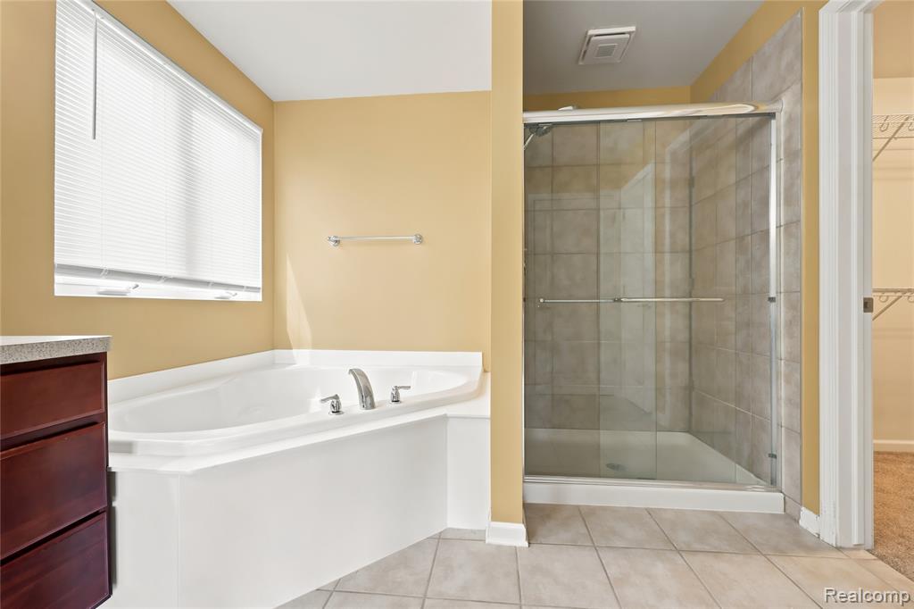 56626 Leeds Lane, Macomb, MI 48042 — Photo 27