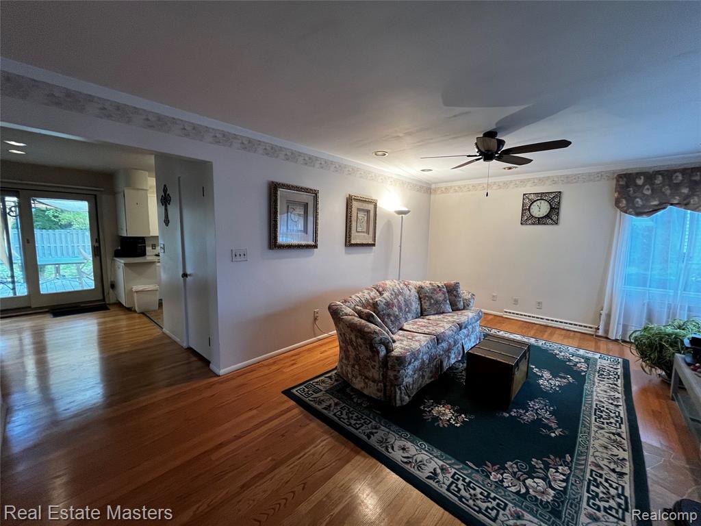 Photo 4