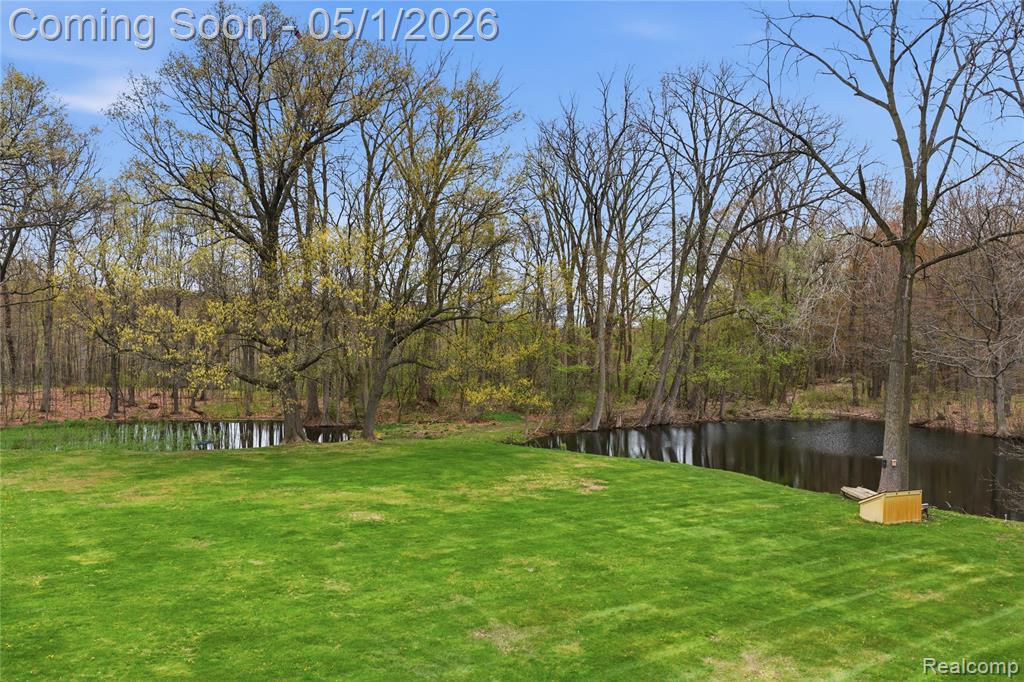 7527 Koby Court, White Lake, MI 48383 — Photo 37