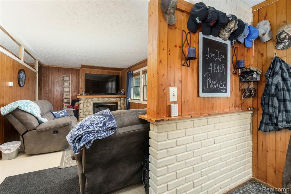 5045 Baldwin Road, Swartz Creek, MI 48473 — Photo 4