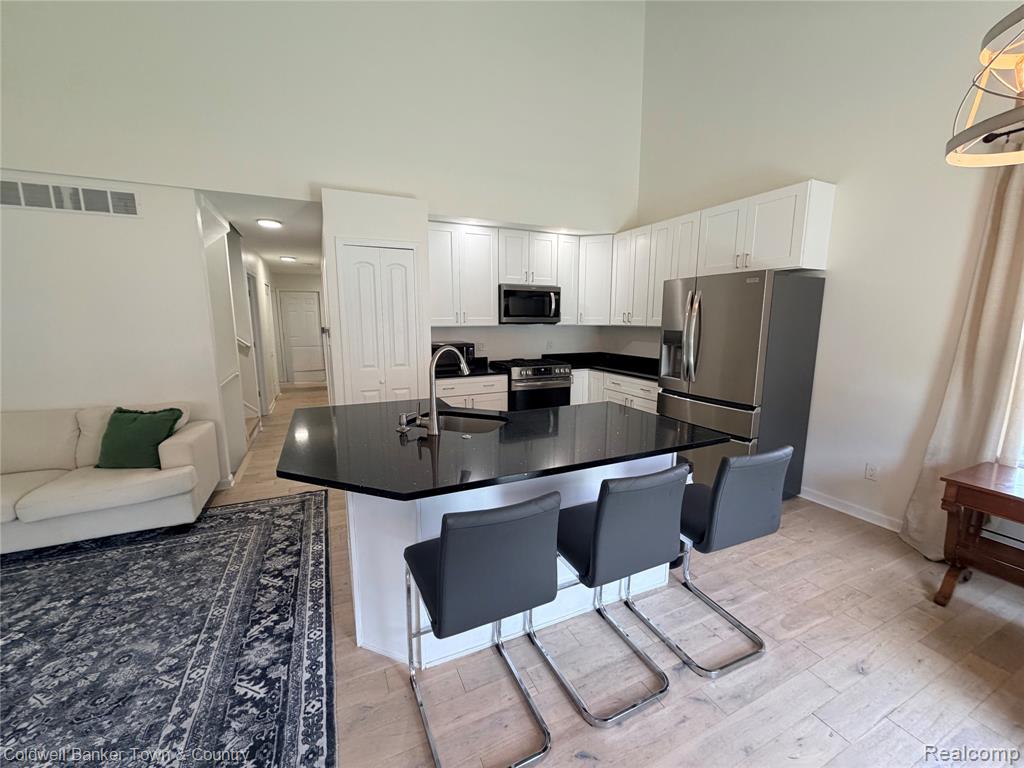 5881 Woodruff View Drive, Brighton, MI 48116 — Photo 3