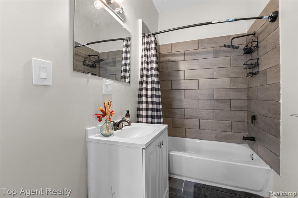 16602 Monica Street, Detroit, MI 48221 — Photo 23
