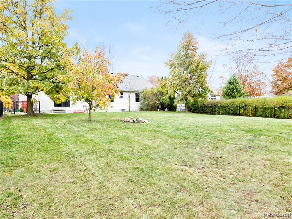 2125 S Delano Street, St. Clair, MI 48079 — Photo 3