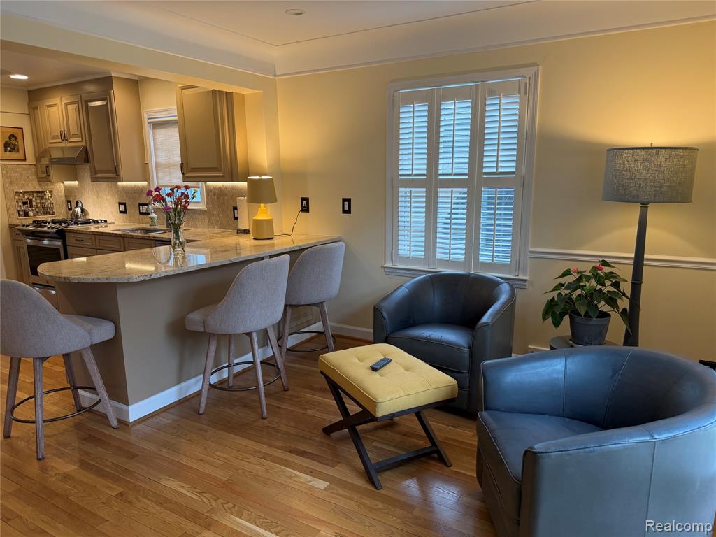950 W LINCOLN Street, Birmingham, MI 48009 — Photo 16