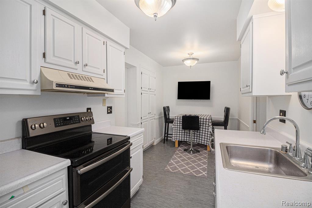5204 Pasadena Avenue, Flushing, MI 48433 — Photo 7