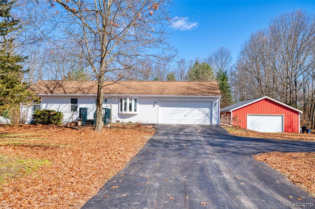 19876 Doyle Road, Gregory, MI 48137 — Photo 4
