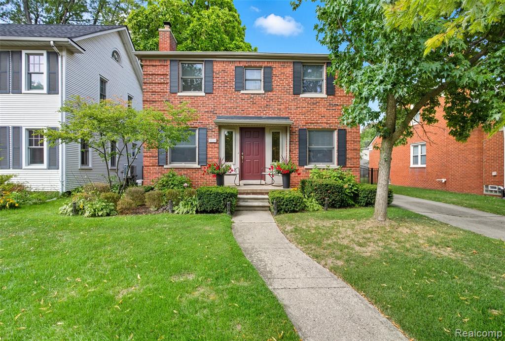 10554 Nadine Avenue, Huntington Woods, MI — Photo 37
