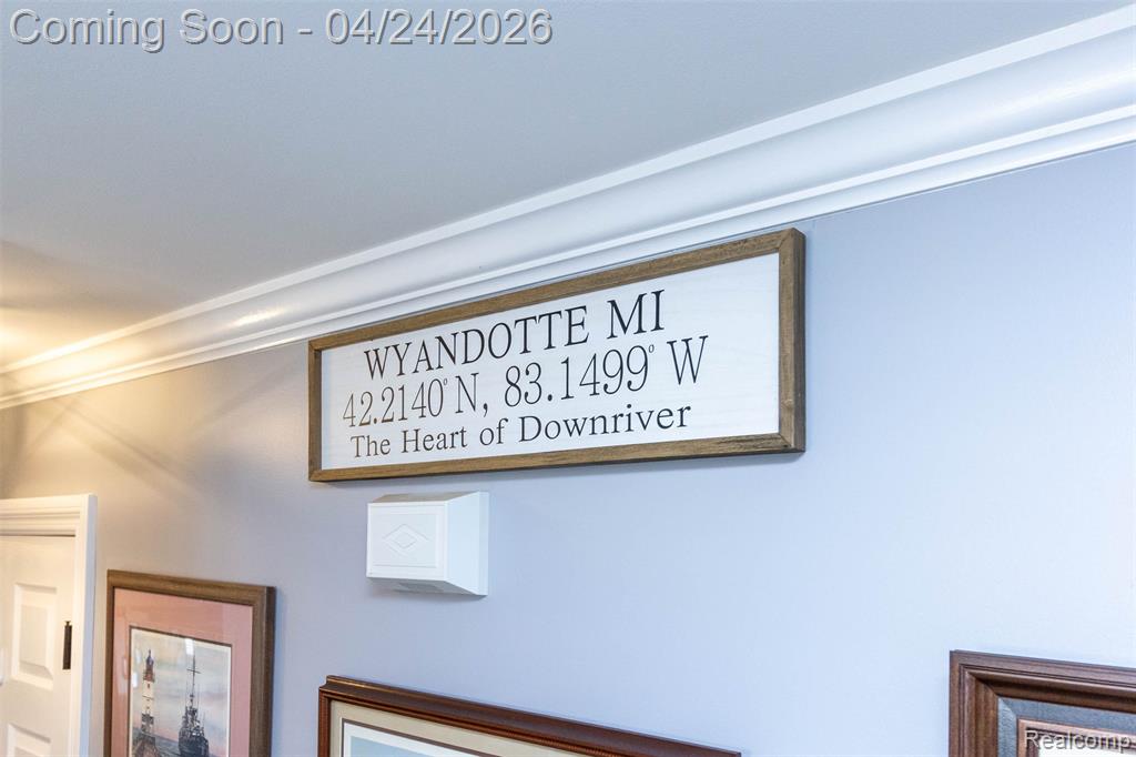 653 Chestnut Street, Wyandotte, MI 48192 — Photo 25