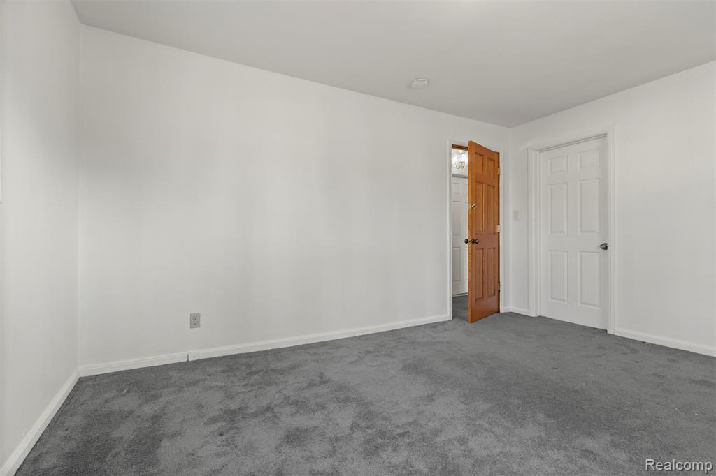 4417 Bedford Street, Dearborn Heights, MI 48125 — Photo 21