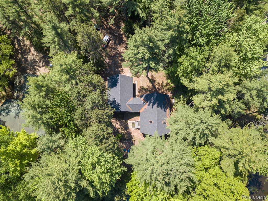 6954 AARWOOD Trail NW, Rapid City, MI 49676 — Photo 47