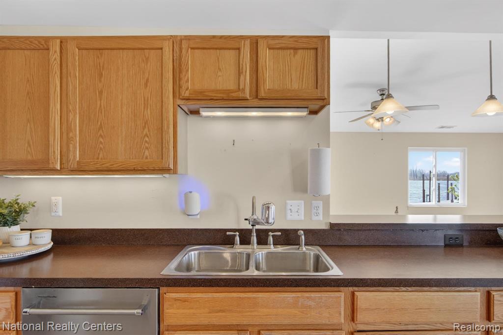 5810 Trombley Road, Newport, MI 48166 — Photo 18