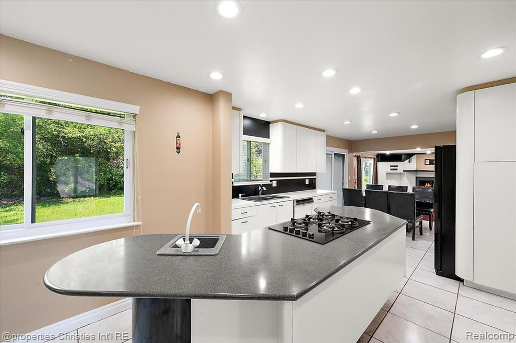 6628 Heather Heath, West Bloomfield, MI — Photo 17