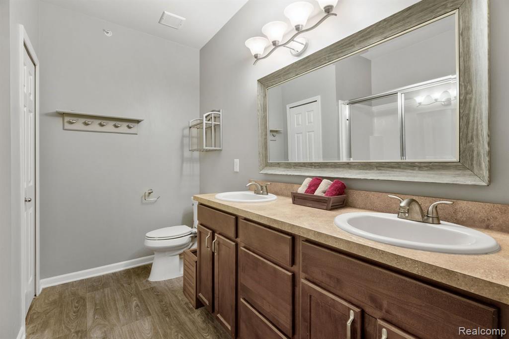 10086 RIDGE RUN Street, 36, Howell, MI 48855 — Photo 15