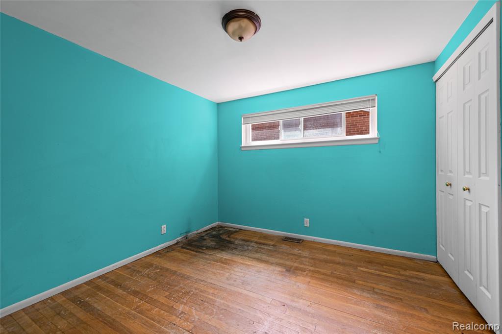 30539 Longfellow Avenue, Madison Heights, MI 48071 — Photo 15