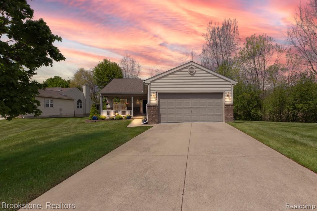 12465 Pagels Drive, 22, Grand Blanc, MI 48439 — front exterior