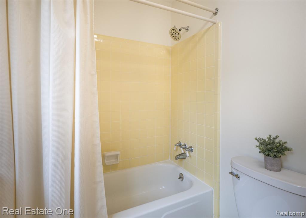 635 RANDALL, Troy, MI 48085 — Photo 27