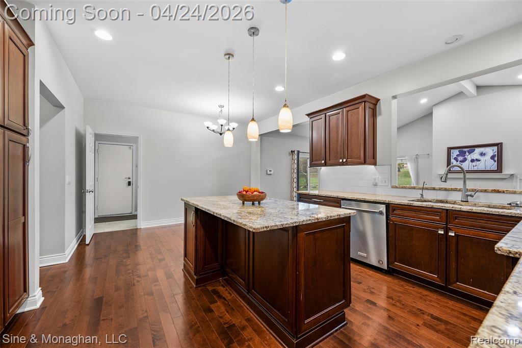 4451 Carriage Hill Court, Rochester, MI 48306 — Photo 11