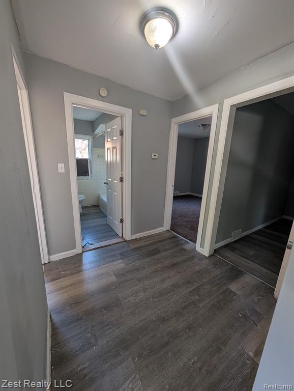 231 W BRENTWOOD Street, Highland Park, MI 48203 — Photo 7