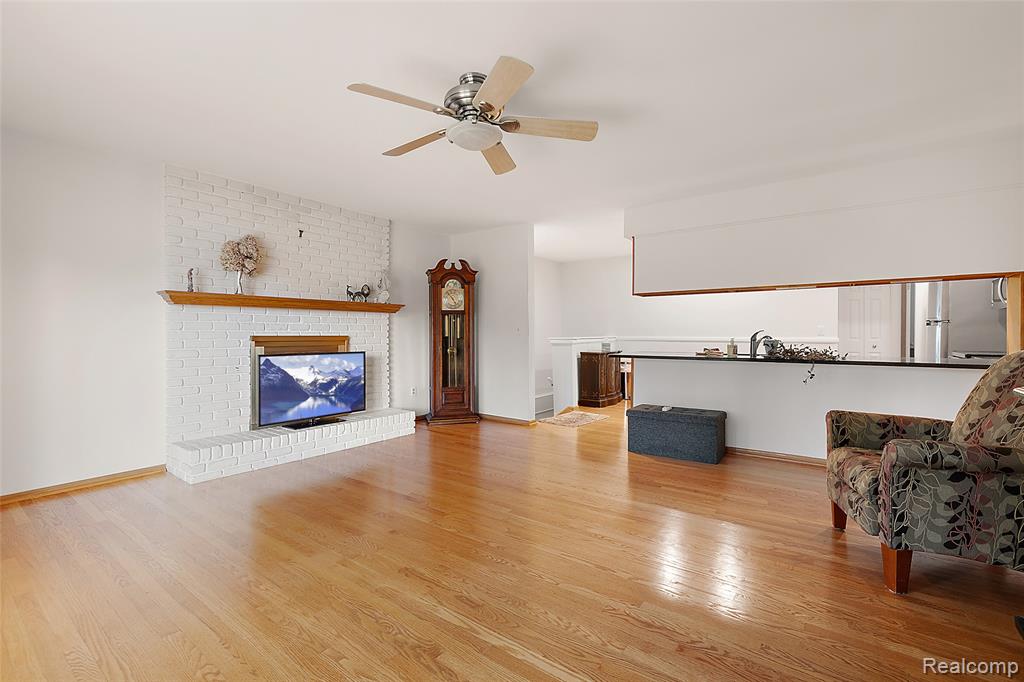 48242 FORBES Drive, Chesterfield, MI 48047 — Photo 9