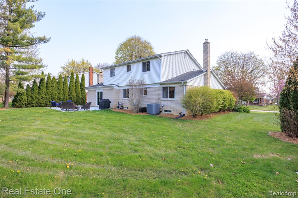 5345 Patterson Drive, Troy, MI 48085 — Photo 33
