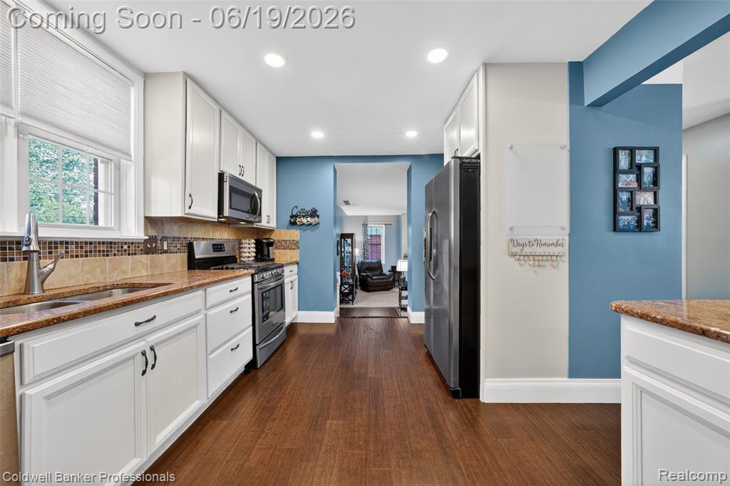 1625 Hampton Road, Grosse Pointe, MI 48236 — Photo 8