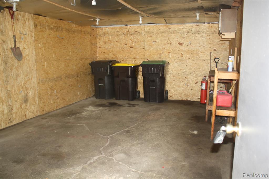 5001 Montfaucon Street, Trenton, MI 48183 — Photo 27