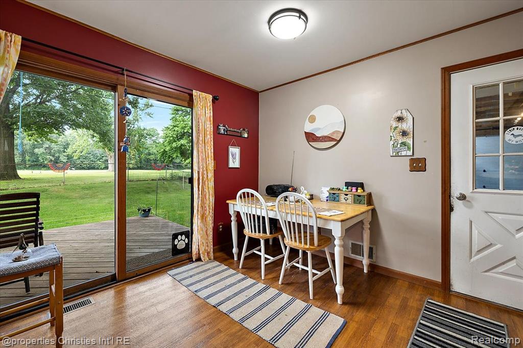 7871 Sunset Street, West Bloomfield, MI 48323 — Photo 10