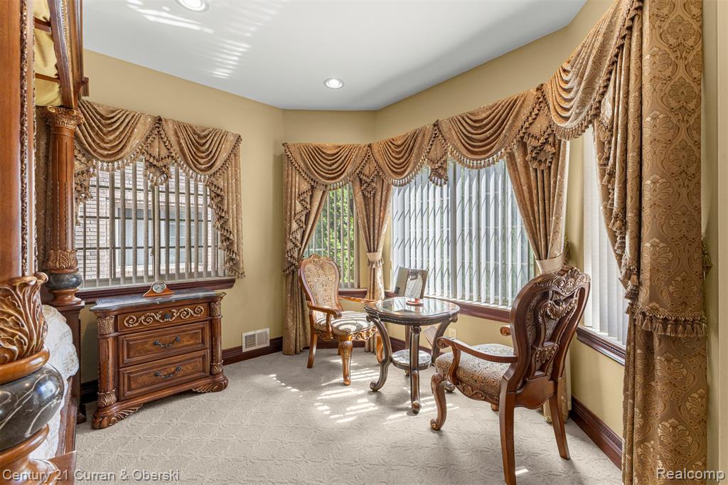 6318 Whitefield Street, Dearborn Heights, MI 48127 — Photo 21