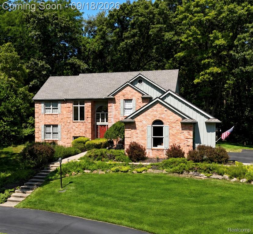 8290 Pawnee Trail, Pinckney, MI 48169