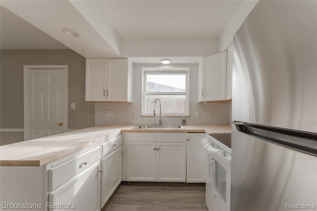 17006 Juliana Avenue, Eastpointe, MI 48021 — Photo 9