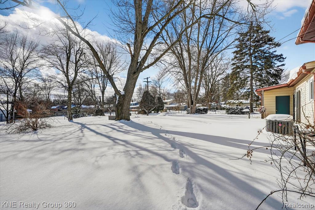 5423 Mikewood Drive, Waterford, MI 48327 — Photo 37