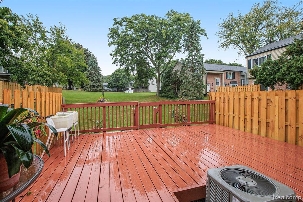 3481 BURBANK Drive, Ann Arbor, MI 48105 — Photo 22
