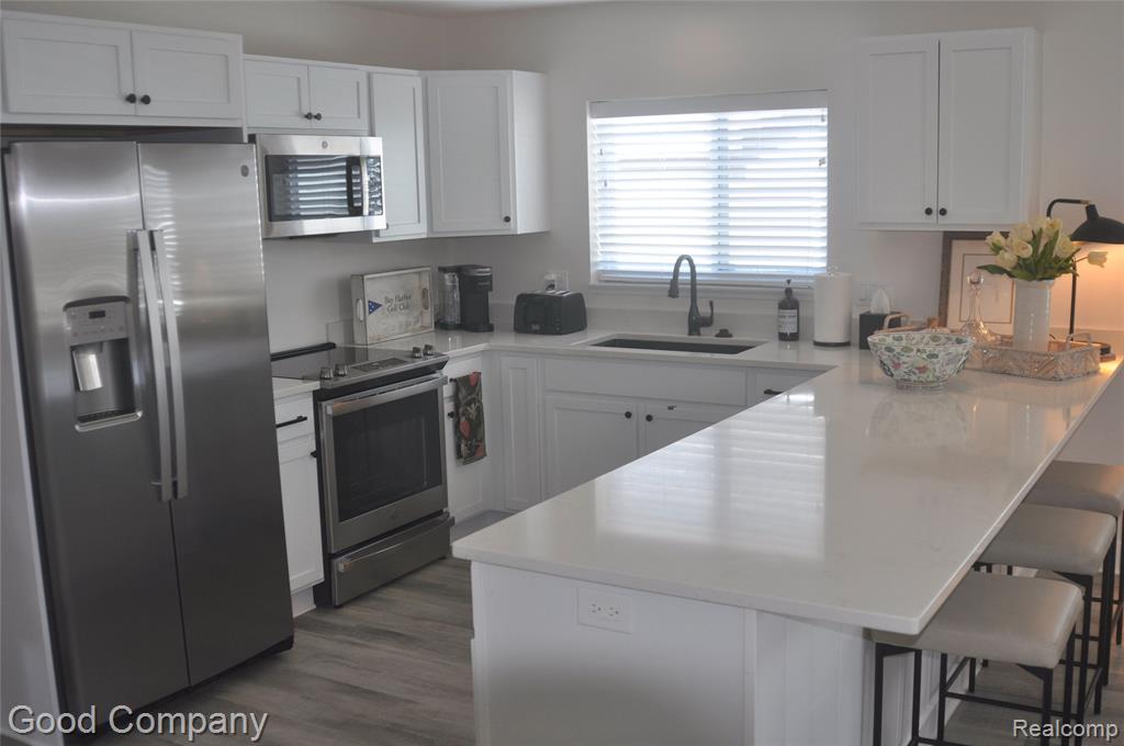 1528 Parmenter Court #17, Petoskey, MI 49770 — Photo 3