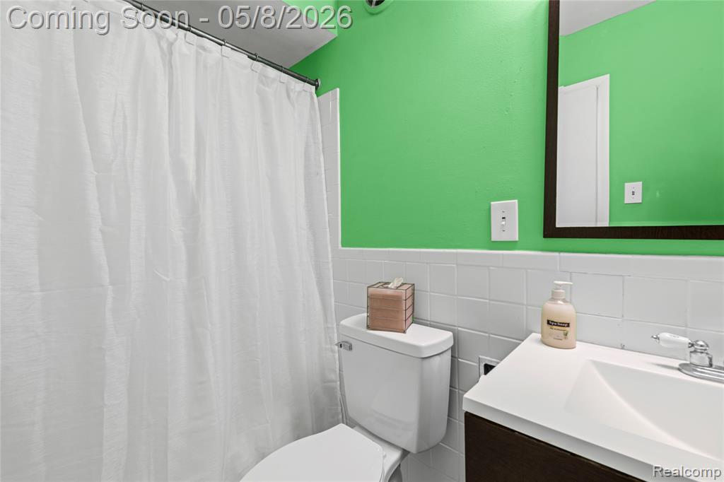 7396 Cornwall Court, West Bloomfield, MI — Photo 30