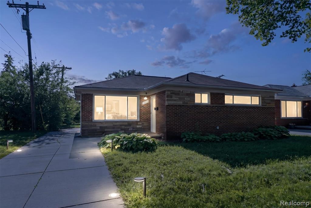 23520 Marlow Street, Oak Park, MI 48237 — Photo 3