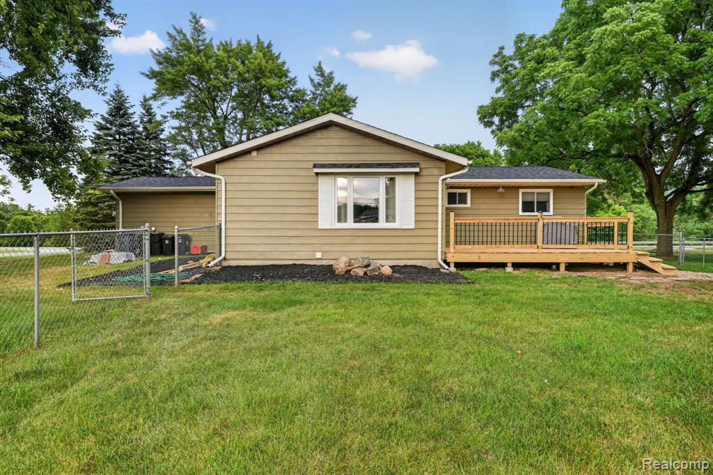 5355 N Seymour Road, Flushing, MI 48433 — Photo 44