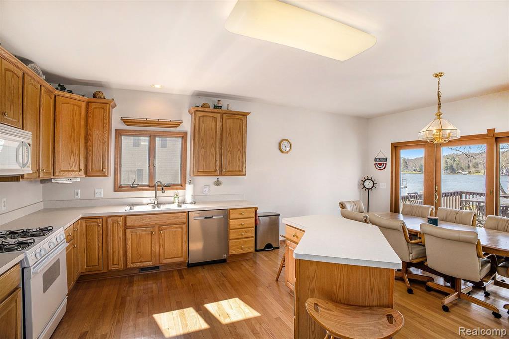 5887 MABLEY HILL Road, Fenton, MI 48430 — Photo 10