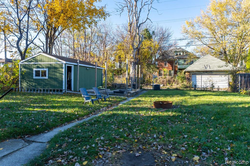 73 TENNYSON Street, Highland Park, MI 48203 — Photo 37