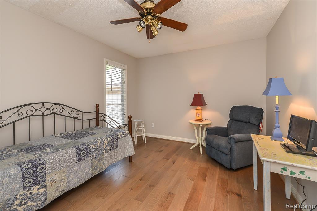 35037 Red Pine Drive, 116, Farmington Hills, MI 48335 — Photo 17