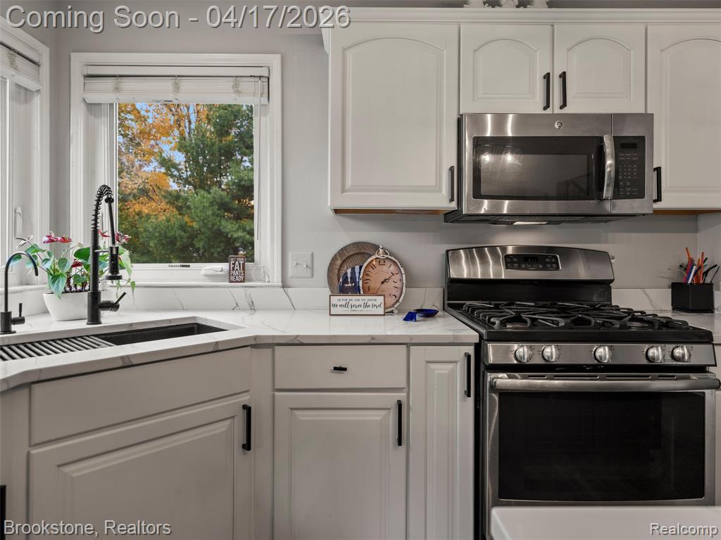 6707 Forest Pointe Boulevard, Davisburg, MI 48350 — Photo 46